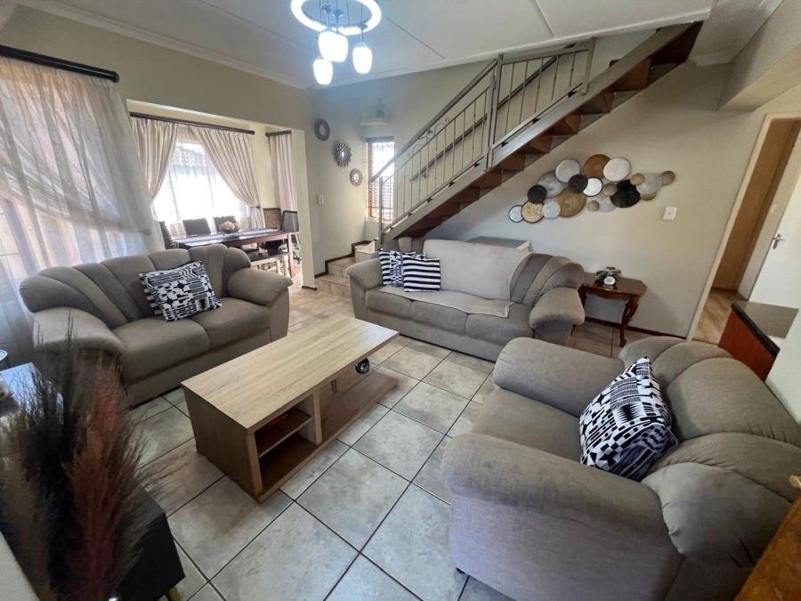 3 Bedroom Property for Sale in Albertsdal Gauteng