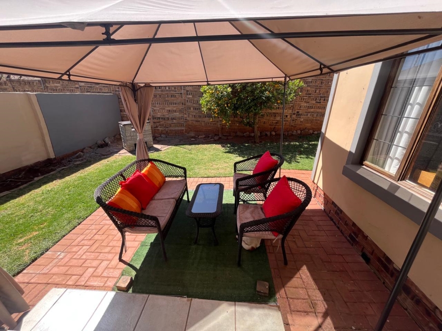 3 Bedroom Property for Sale in Albertsdal Gauteng