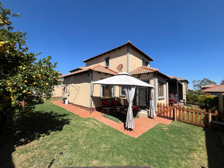 3 Bedroom Property for Sale in Albertsdal Gauteng