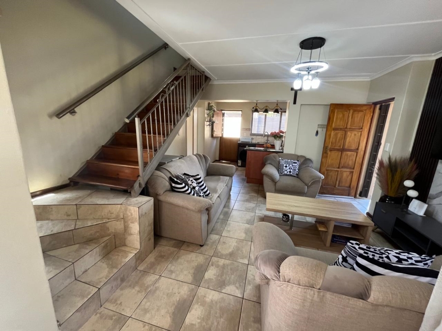 3 Bedroom Property for Sale in Albertsdal Gauteng