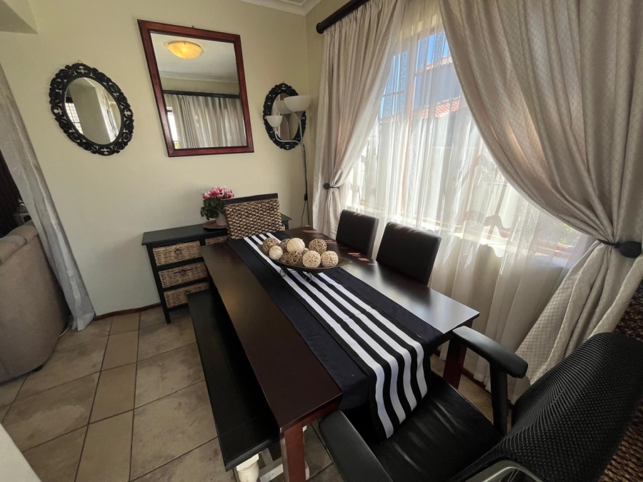 3 Bedroom Property for Sale in Albertsdal Gauteng