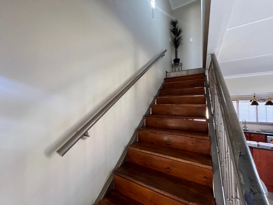 3 Bedroom Property for Sale in Albertsdal Gauteng