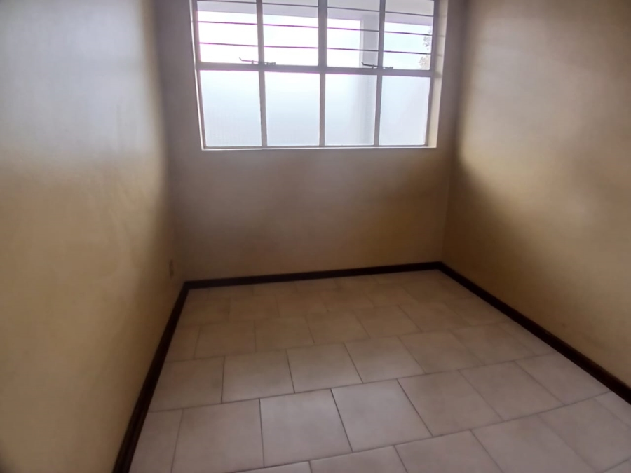 2 Bedroom Property for Sale in Eastleigh Gauteng