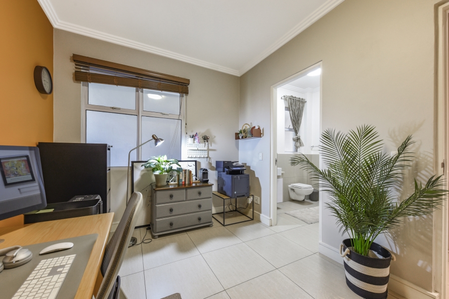 2 Bedroom Property for Sale in Bryanston Gauteng