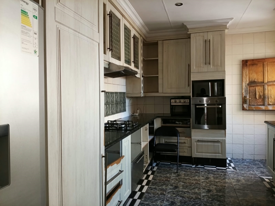 3 Bedroom Property for Sale in Birch Acres Gauteng