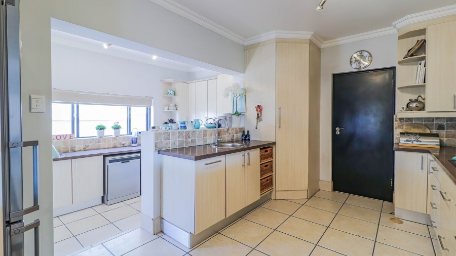 3 Bedroom Property for Sale in Beverley Gauteng