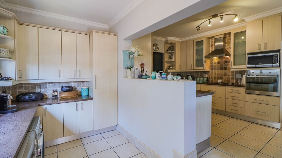 3 Bedroom Property for Sale in Beverley Gauteng