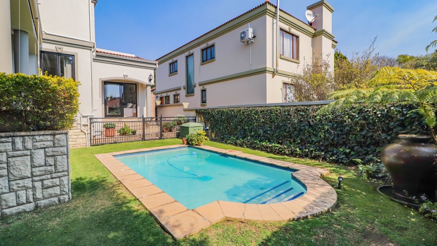 3 Bedroom Property for Sale in Beverley Gauteng