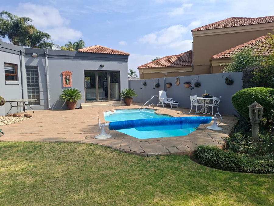 3 Bedroom Property for Sale in Glen Marais Gauteng