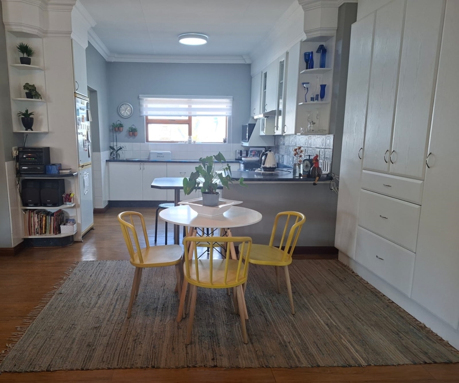 3 Bedroom Property for Sale in Glen Marais Gauteng
