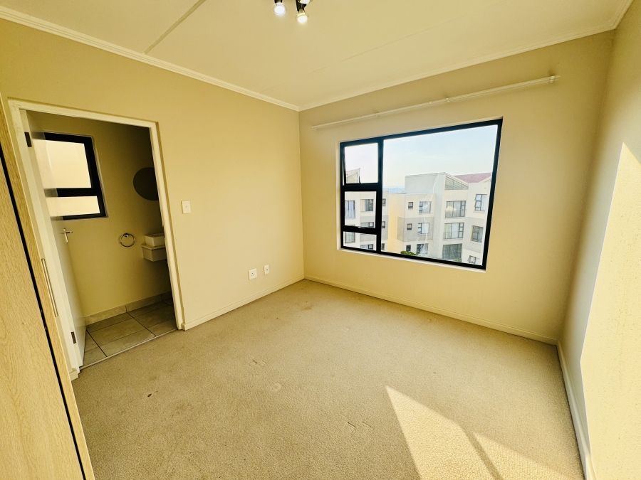 To Let 3 Bedroom Property for Rent in Beverley Gauteng