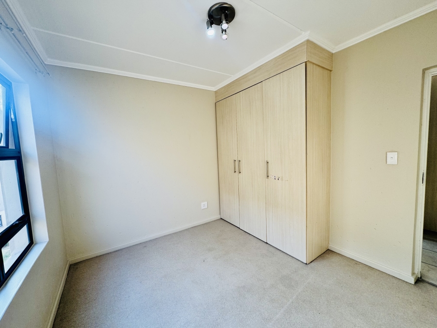 To Let 3 Bedroom Property for Rent in Beverley Gauteng