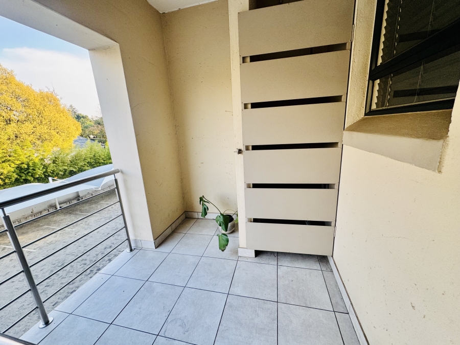 To Let 3 Bedroom Property for Rent in Beverley Gauteng