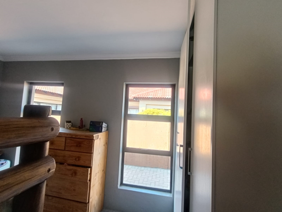 4 Bedroom Property for Sale in Vanderbijlpark SE 8 Gauteng