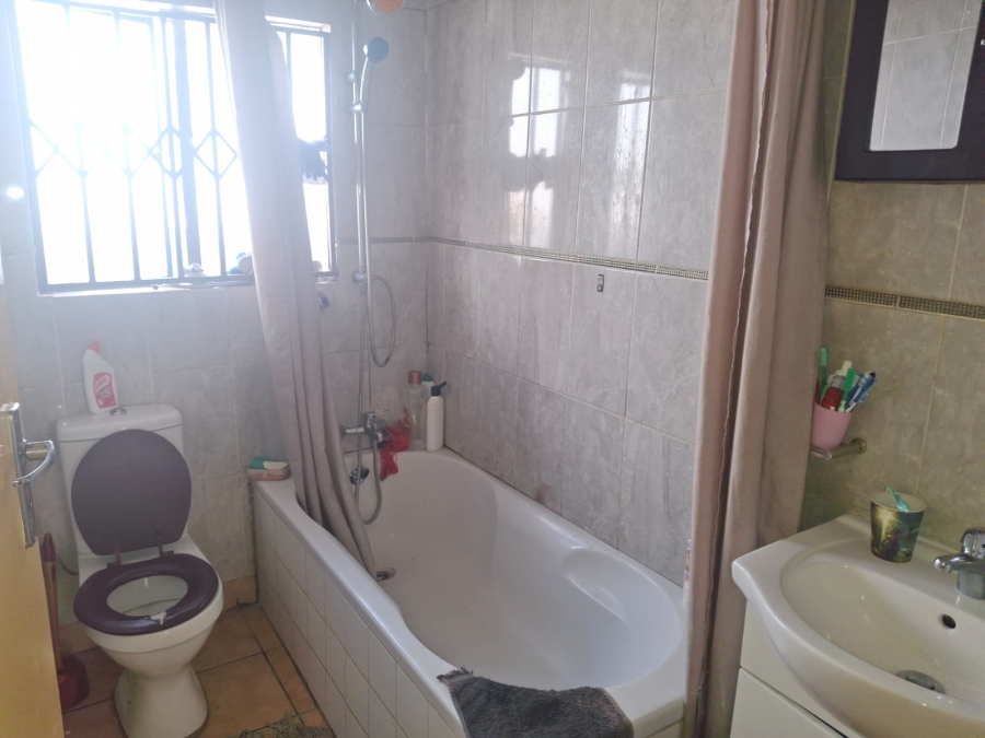 3 Bedroom Property for Sale in Birch Acres Gauteng