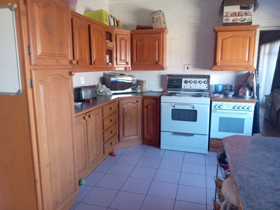 To Let 3 Bedroom Property for Rent in Randhart Gauteng