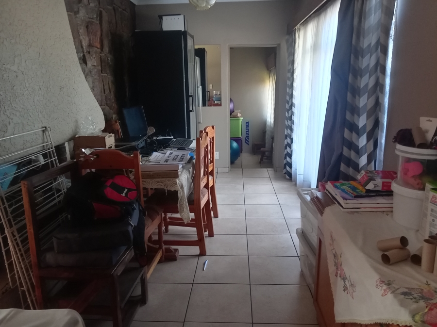To Let 3 Bedroom Property for Rent in Randhart Gauteng