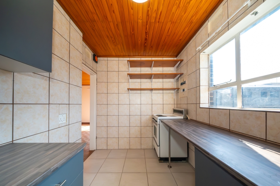 1 Bedroom Property for Sale in Edenvale Central Gauteng