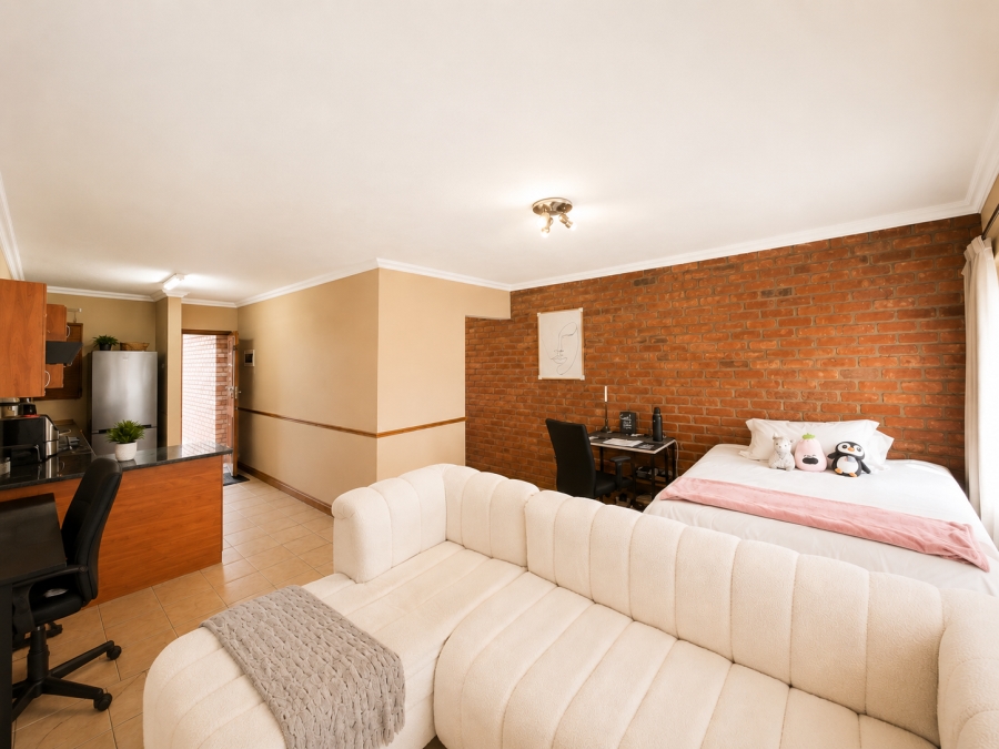 1 Bedroom Property for Sale in Halfway Gardens Gauteng