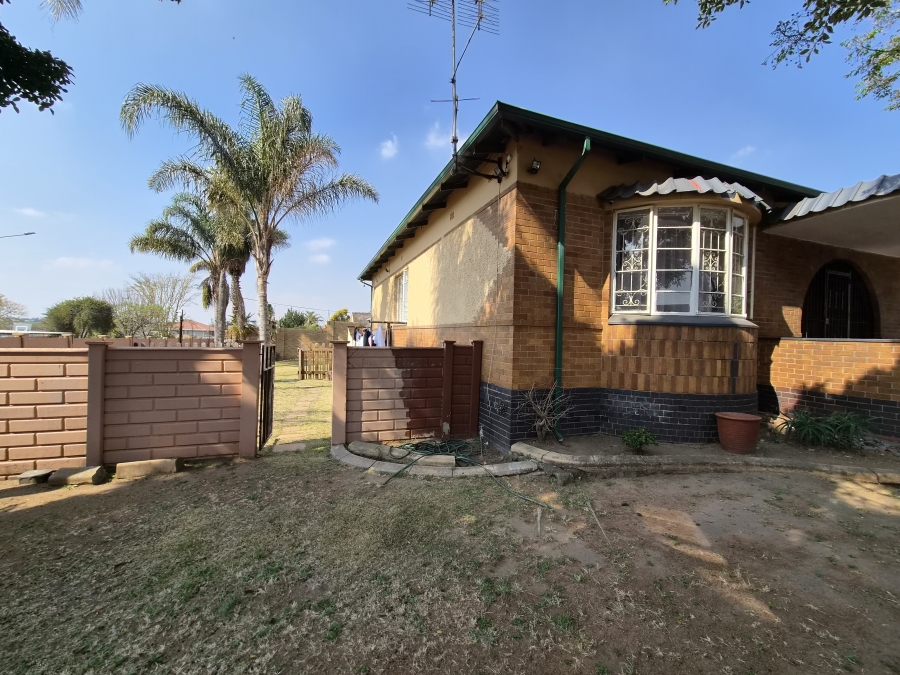 4 Bedroom Property for Sale in Clarens Park Gauteng