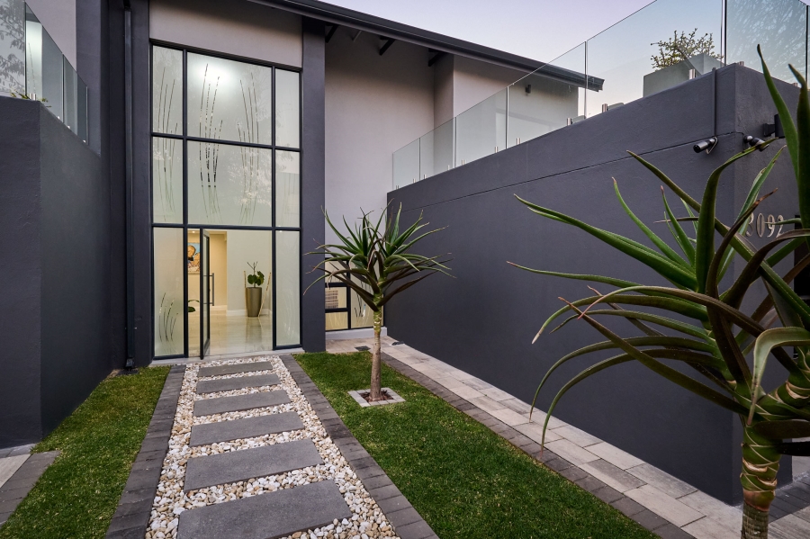 5 Bedroom Property for Sale in Waterfall Country Estate Gauteng