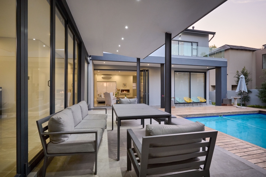 5 Bedroom Property for Sale in Waterfall Country Estate Gauteng