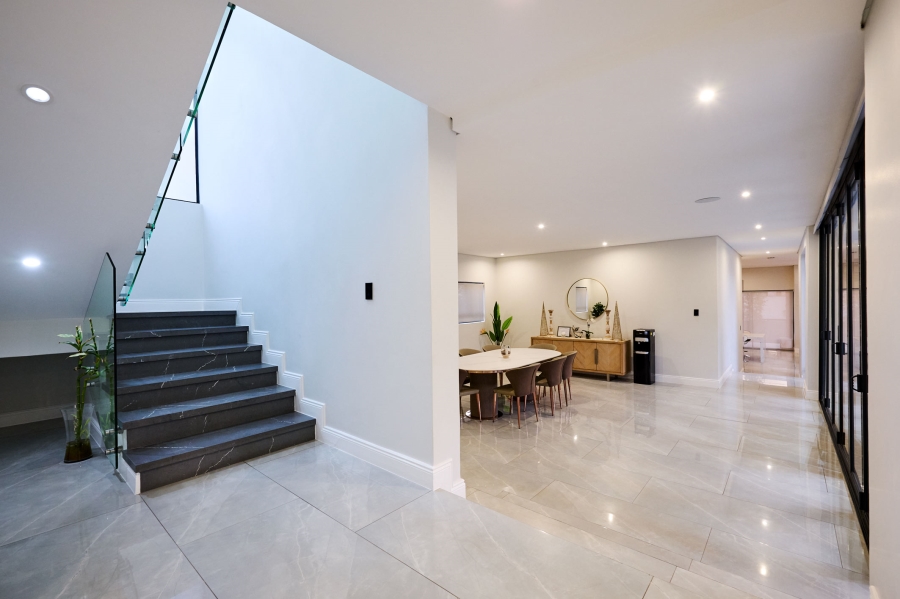 5 Bedroom Property for Sale in Waterfall Country Estate Gauteng