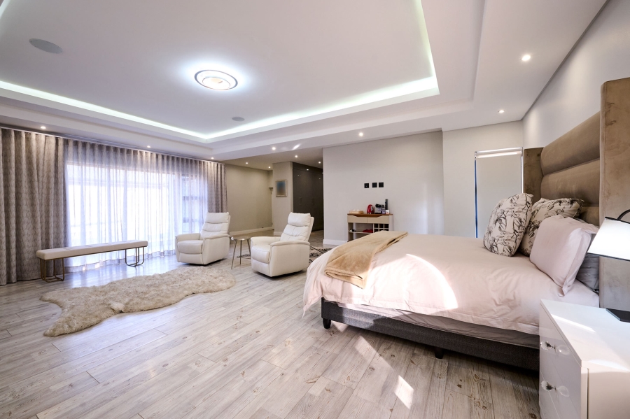 5 Bedroom Property for Sale in Waterfall Country Estate Gauteng