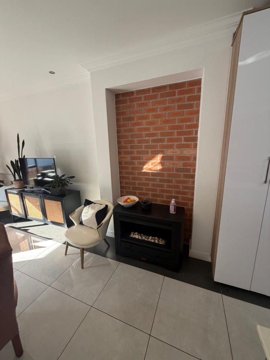 To Let 3 Bedroom Property for Rent in Southdowns Estate Gauteng