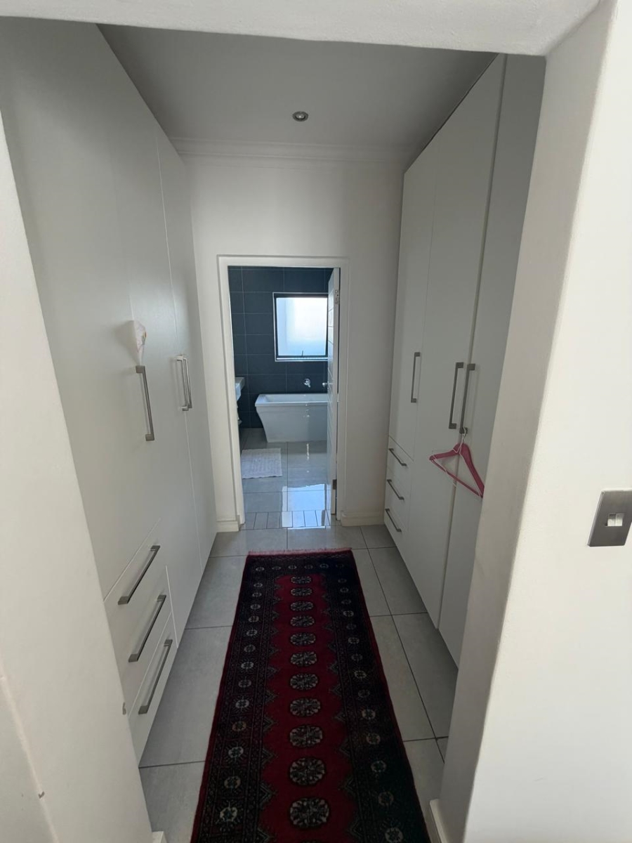 To Let 3 Bedroom Property for Rent in Southdowns Estate Gauteng