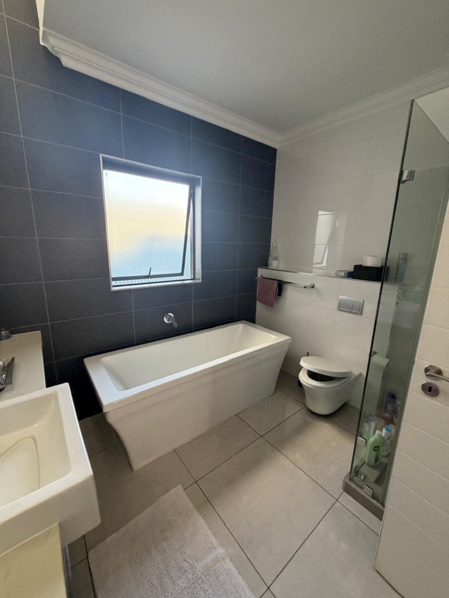 To Let 3 Bedroom Property for Rent in Southdowns Estate Gauteng