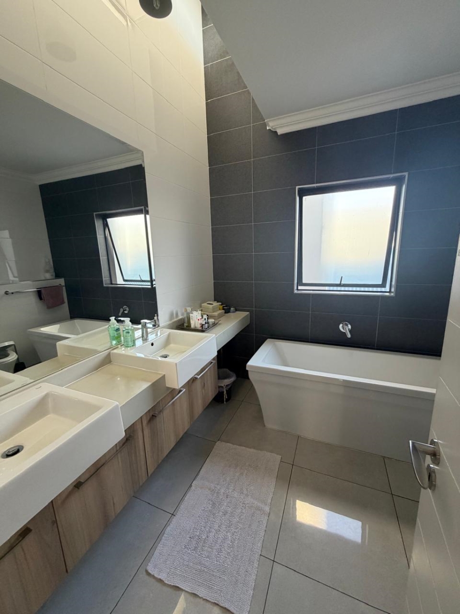 To Let 3 Bedroom Property for Rent in Southdowns Estate Gauteng