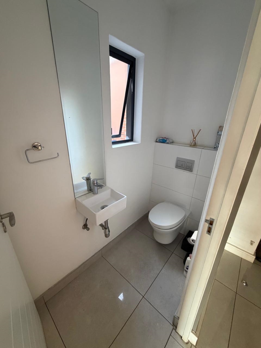 To Let 3 Bedroom Property for Rent in Southdowns Estate Gauteng