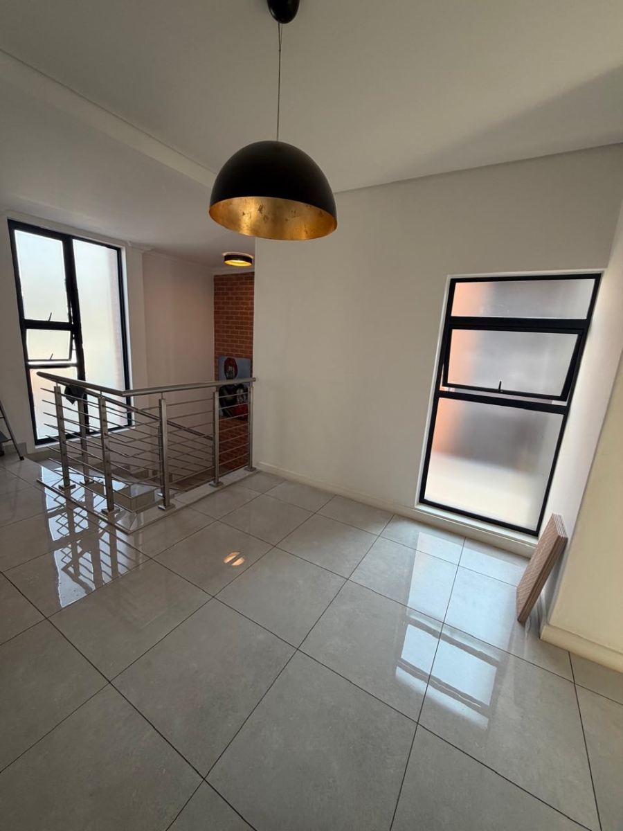 To Let 3 Bedroom Property for Rent in Southdowns Estate Gauteng