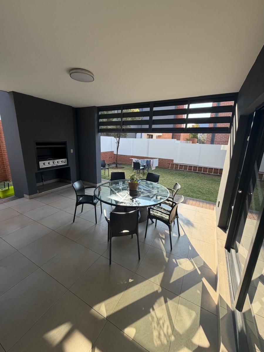 To Let 3 Bedroom Property for Rent in Southdowns Estate Gauteng