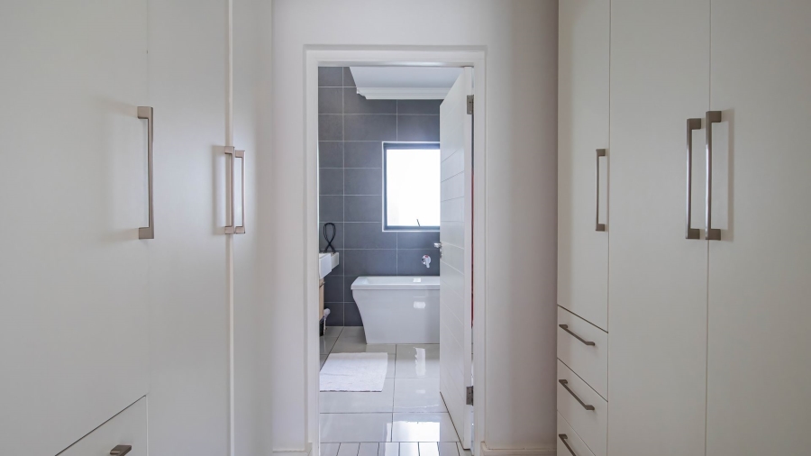 3 Bedroom Property for Sale in Southdowns Estate Gauteng