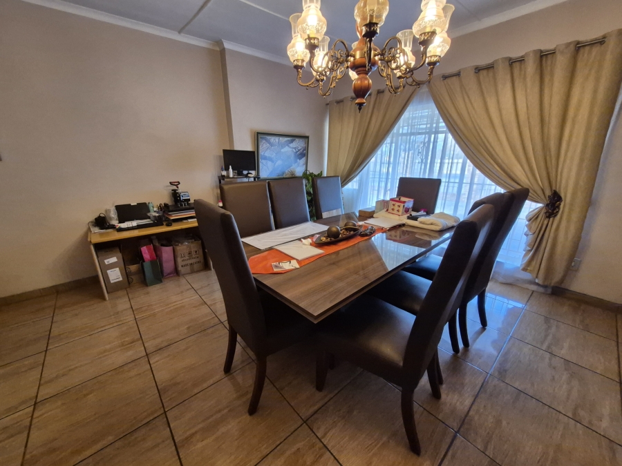 3 Bedroom Property for Sale in Petersfield Gauteng