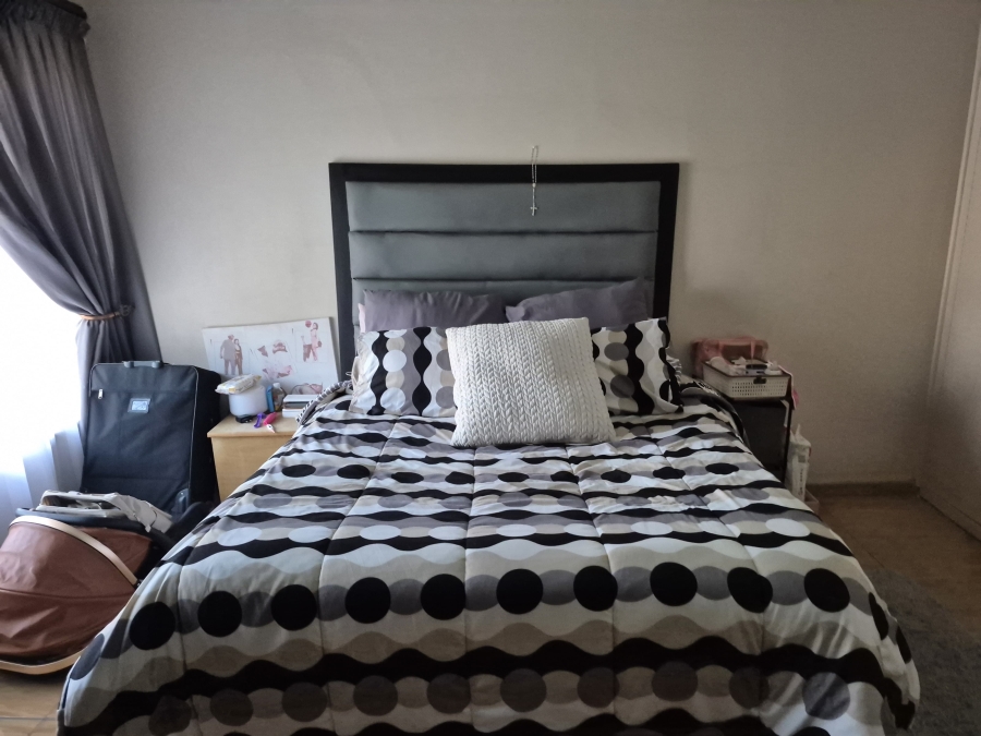 3 Bedroom Property for Sale in Petersfield Gauteng