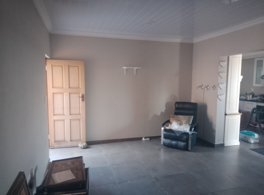 3 Bedroom Property for Sale in Selcourt Gauteng