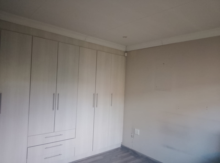 3 Bedroom Property for Sale in Selcourt Gauteng