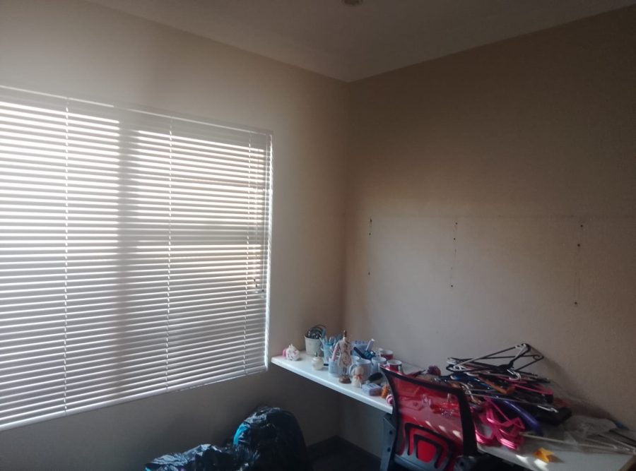 3 Bedroom Property for Sale in Selcourt Gauteng