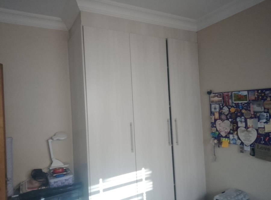 3 Bedroom Property for Sale in Selcourt Gauteng