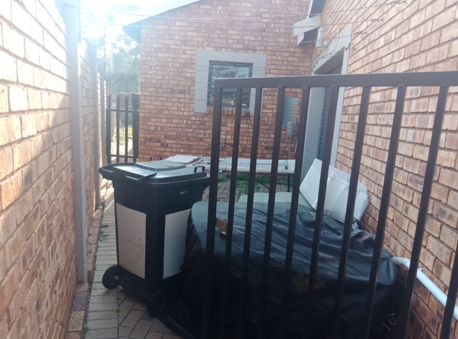 3 Bedroom Property for Sale in Selcourt Gauteng