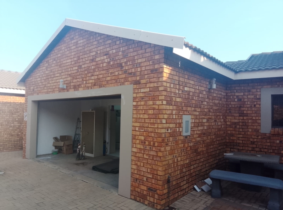 3 Bedroom Property for Sale in Selcourt Gauteng