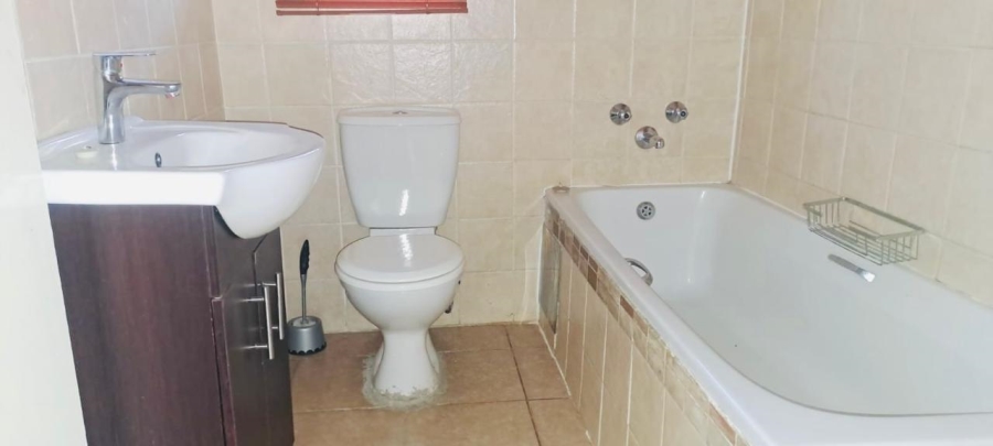 3 Bedroom Property for Sale in Karenpark Gauteng