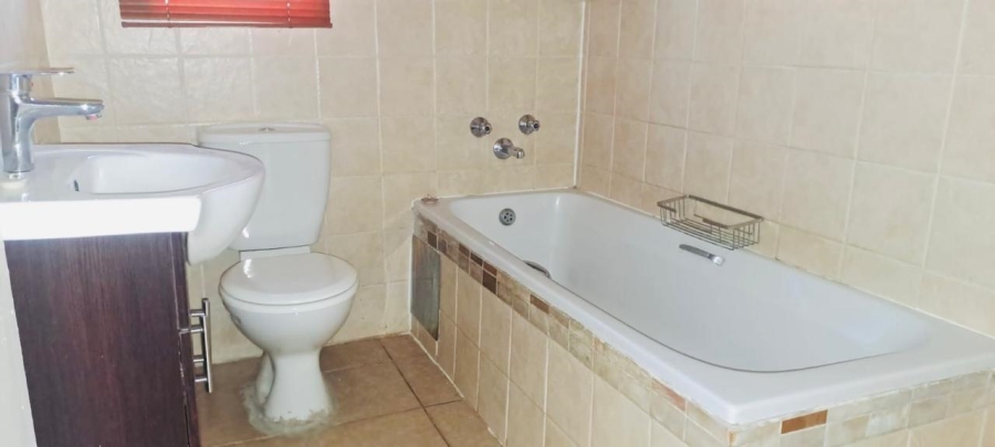 3 Bedroom Property for Sale in Karenpark Gauteng