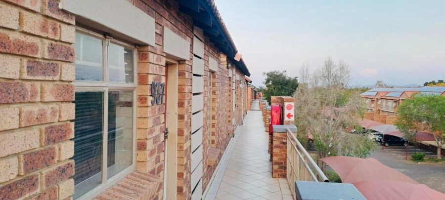 2 Bedroom Property for Sale in Karenpark Gauteng