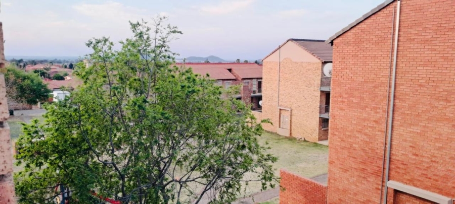 2 Bedroom Property for Sale in Karenpark Gauteng