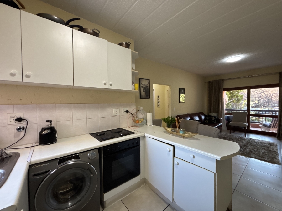 To Let 2 Bedroom Property for Rent in Sunninghill Gauteng