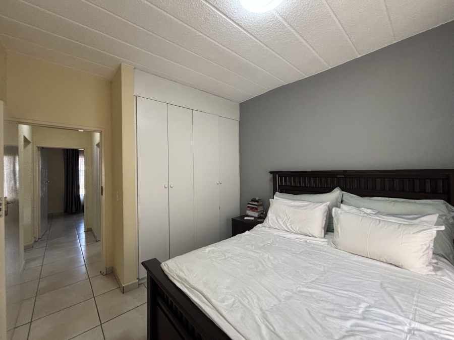 To Let 2 Bedroom Property for Rent in Sunninghill Gauteng